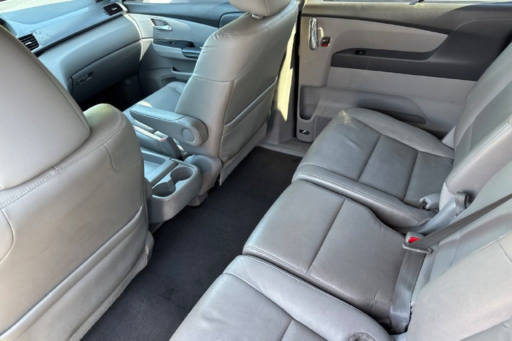 Used 2014 Honda Odyssey EX-L image 17