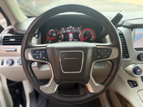 Used 2015 GMC Yukon Denali w/ Touring Package AWD/4WD image 26