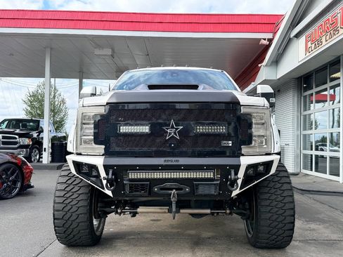 Used 2017 Ford F250 Platinum w/ Platinum Ultimate Package image 8