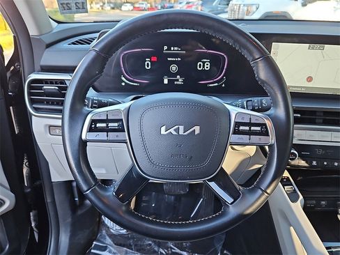 Used 2023 Kia Telluride S image 27