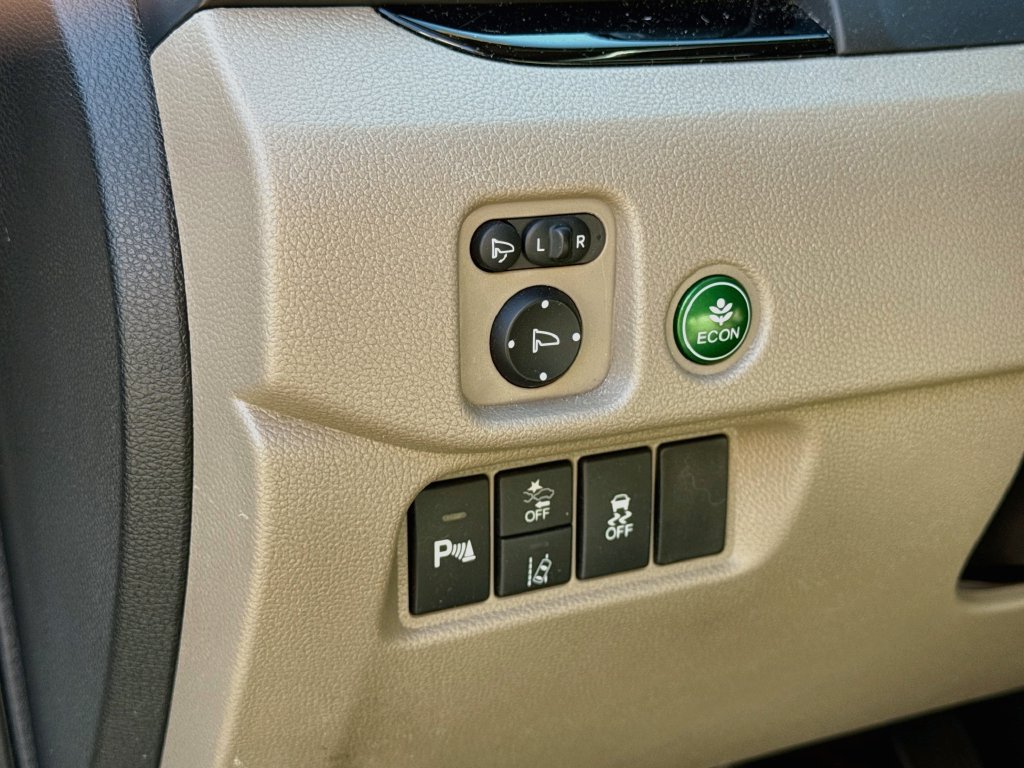 Used 2022 Honda Pilot Elite image 11
