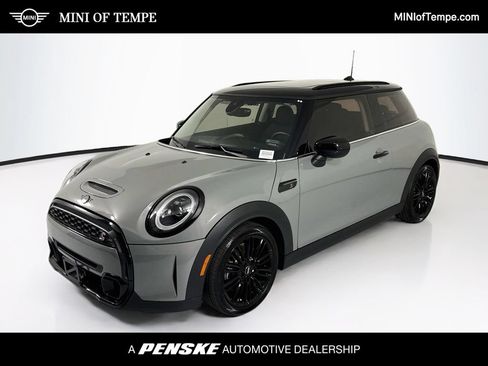 Used 2023 MINI Cooper S FWD image 1