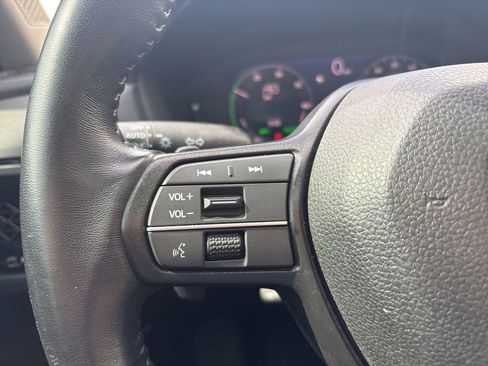 Used 2023 Honda Accord EX-L image 17