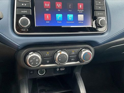 Used 2025 Nissan Versa SV FWD image 16