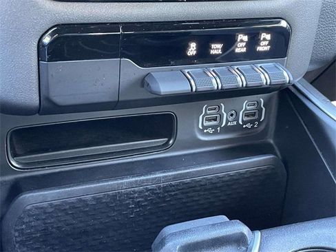 Used 2022 RAM 1500 Big Horn image 15