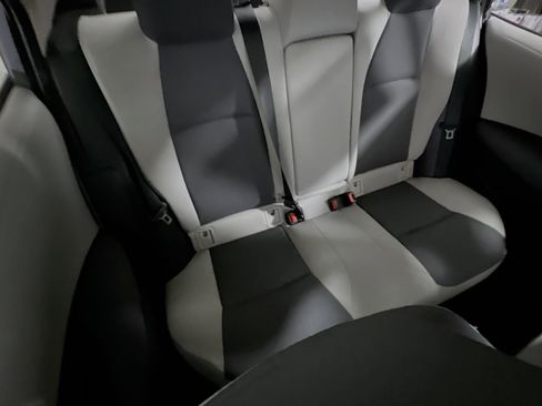 Used 2024 Toyota Corolla LE image 33