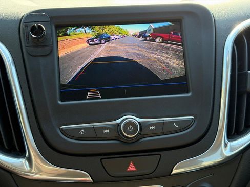 Used 2020 Chevrolet Equinox LT FWD image 21