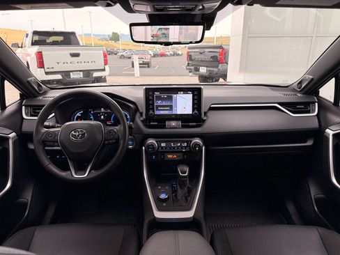 Used 2021 Toyota RAV4 XSE AWD/4WD image 26