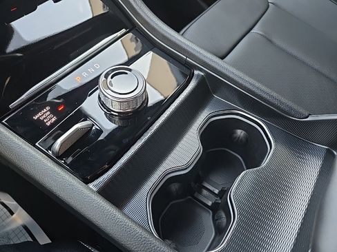 New 2025 Jeep Grand Cherokee L Limited w/ Luxury Tech Group II image 68