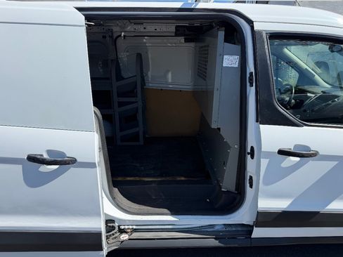 Used 2018 Ford Transit Connect XLT FWD image 9