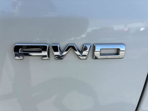 Used 2024 Ford Escape Platinum AWD/4WD image 33