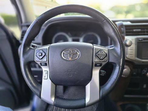 Used 2016 Toyota 4Runner SR5 image 33
