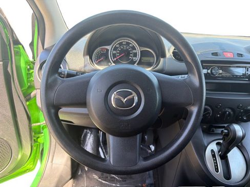 Used 2012 MAZDA MAZDA2 Sport FWD image 18