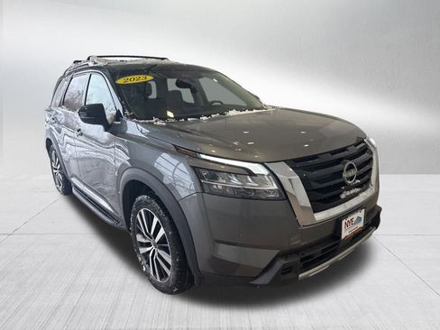 Used 2023 Nissan Pathfinder Platinum w/ Lighting Package (N93) image 8