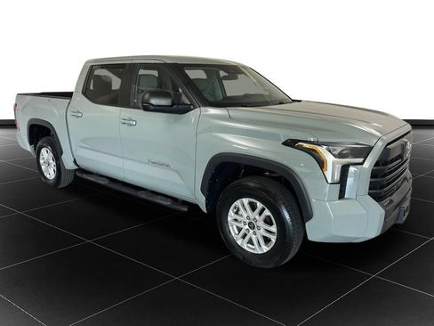 Used 2024 Toyota Tundra SR5 w/ SR5 Premium Package AWD/4WD image 7