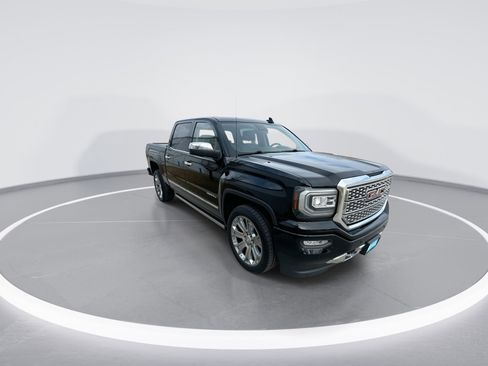 Used 2017 GMC Sierra 1500 Denali w/ Denali Ultimate Package image 2
