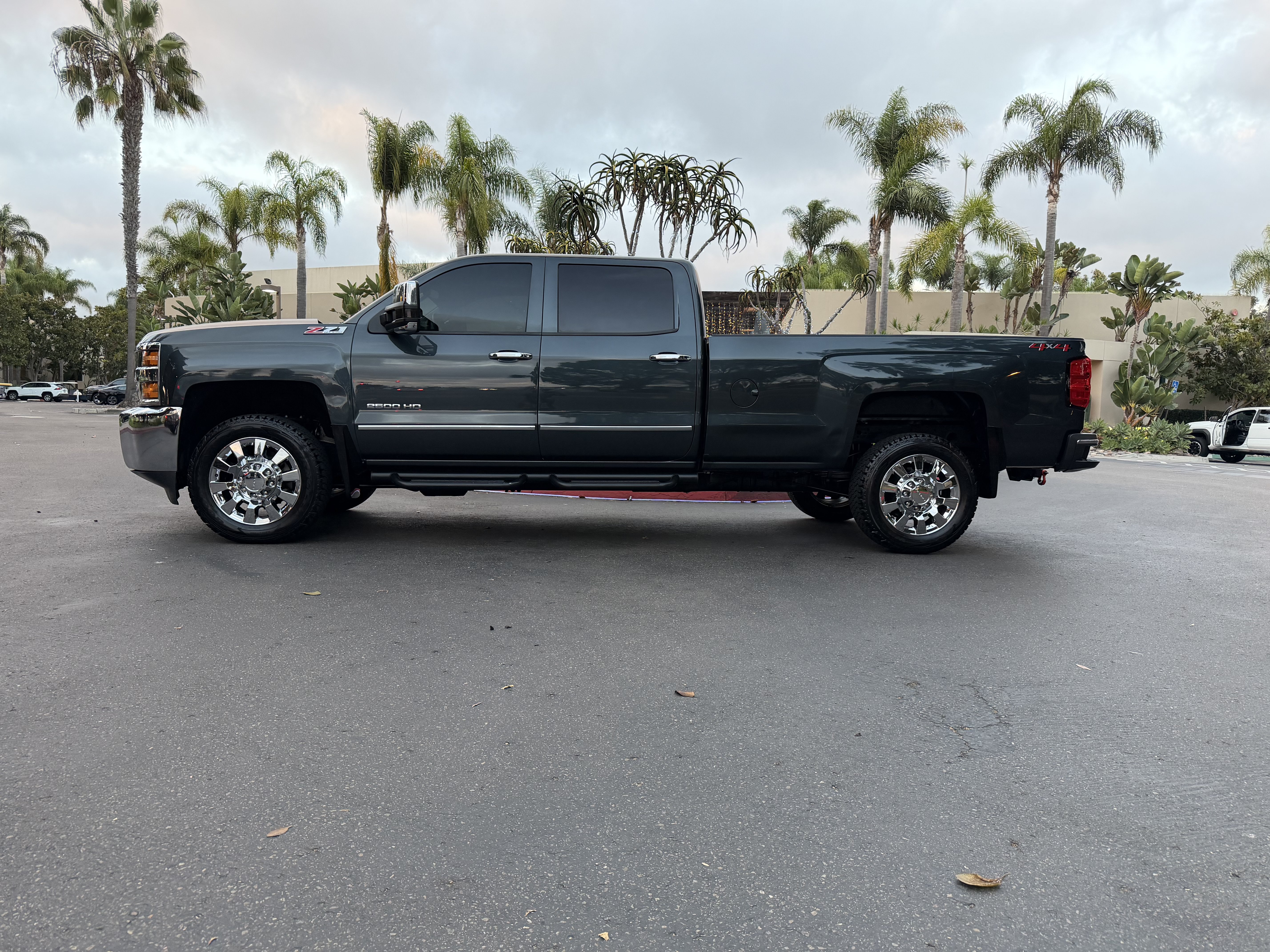 Used 2019 Chevrolet Silverado 2500 W/T w/ WT Convenience Package AWD/4WD image 9