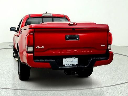 Used 2018 Toyota Tacoma SR w/ SR Convenience Package AWD/4WD image 6