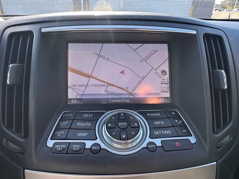Used 2015 INFINITI Q40 w/ Navigation Package RWD image 13
