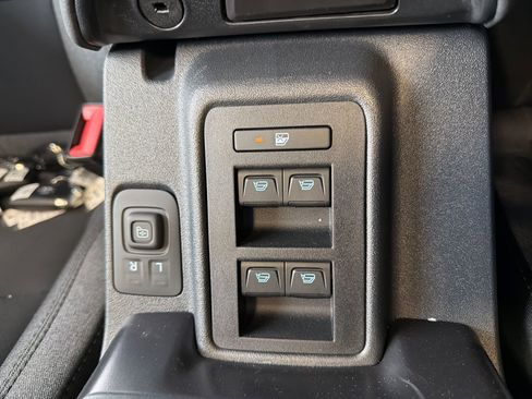 Used 2026 Ford Bronco 4-Door w/ Sasquatch Package AWD/4WD image 23