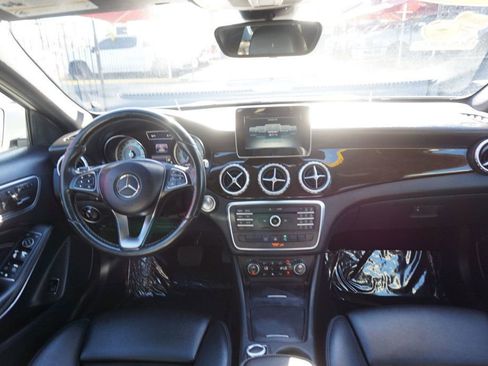 Used 2016 Mercedes-Benz GLA 250 image 39