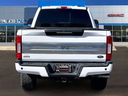 Used 2022 Ford F250 Platinum w/ FX4 Off-Road Package image 5