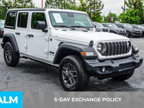 Used 2025 Jeep Wrangler Unlimited Sport AWD/4WD image 4