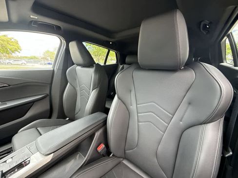 Used 2025 BMW X2 xDrive28i image 14