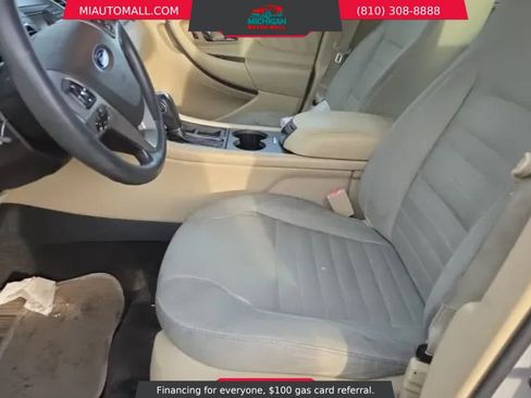Used 2013 Ford Taurus SE image 9