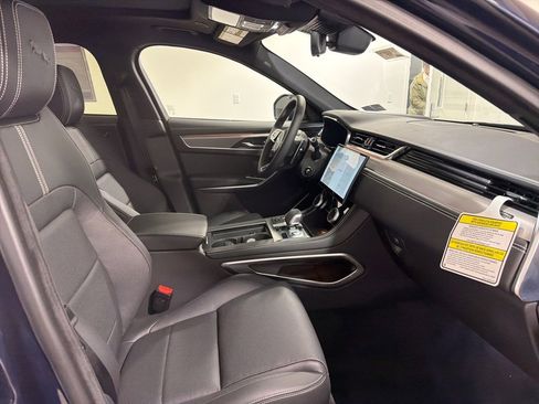 New 2026 Jaguar F-PACE R-Dynamic S image 25