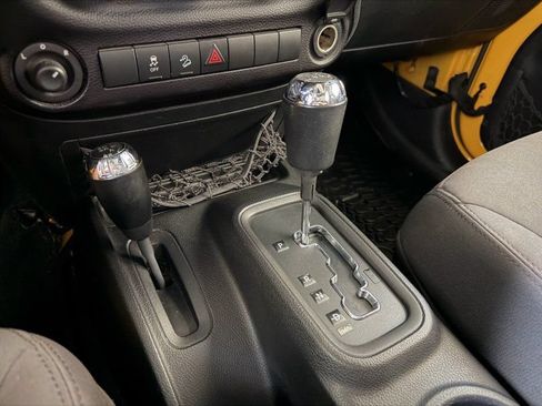 Used 2015 Jeep Wrangler Sport AWD/4WD image 21