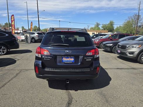 Used 2014 Subaru Outback 2.5i Premium AWD/4WD image 12