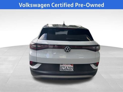 Certified 2021 Volkswagen ID.4 Pro S w/ Gradient Package image 5