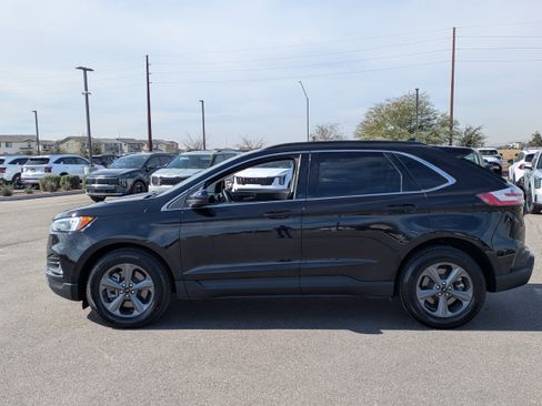 Used 2022 Ford Edge SEL w/ Sport Appearance Package image 2
