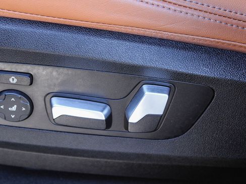 Used 2023 BMW X5 xDrive40i w/ Parking Assistance Package image 21