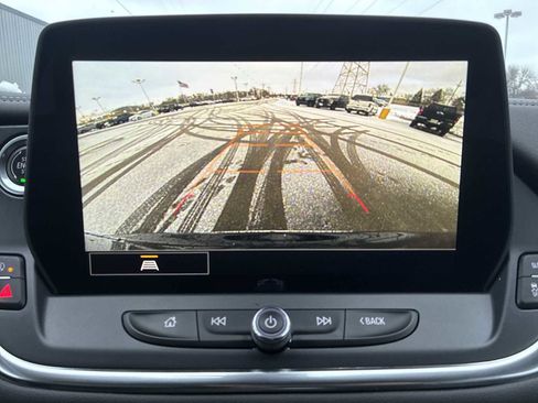 Used 2023 Chevrolet Blazer LT image 14