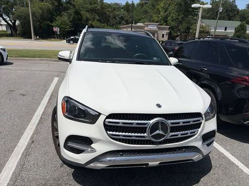Used 2024 Mercedes-Benz GLE 350 4MATIC image 4