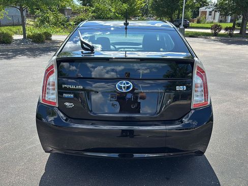 Used 2013 Toyota Prius Persona Series FWD image 11