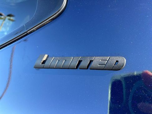 Used 2025 Toyota Tundra Limited image 32