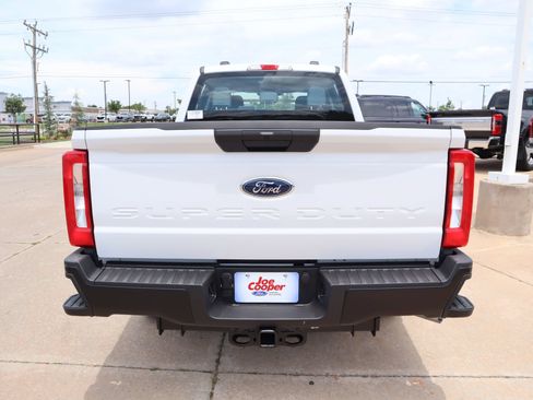New 2026 Ford F250 XL w/ XL Driver Assist Package RWD image 20