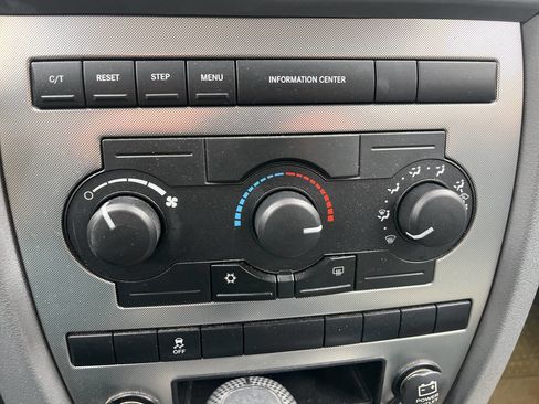 Used 2006 Jeep Grand Cherokee Laredo image 17