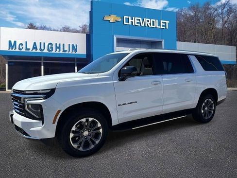 Certified 2025 Chevrolet Suburban LT w/ Comfort Package AWD/4WD image 1