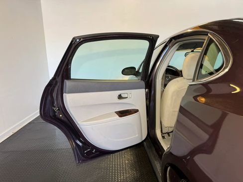 Used 2007 Buick LaCrosse CX w/ Chrome Enhancement Package image 22