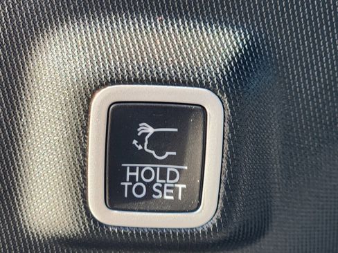 Used 2024 Jeep Grand Cherokee Limited 4xe image 13