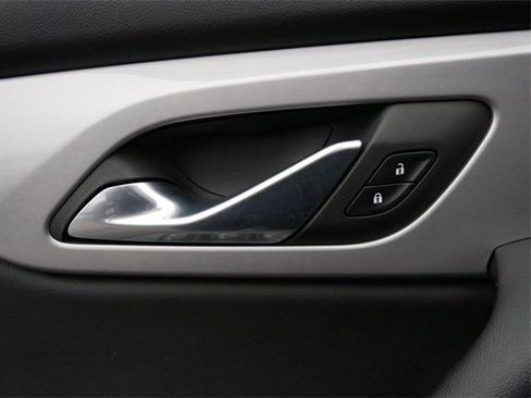 Used 2023 Chevrolet Blazer LT image 14