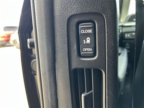 Used 2023 Honda Odyssey Touring image 32