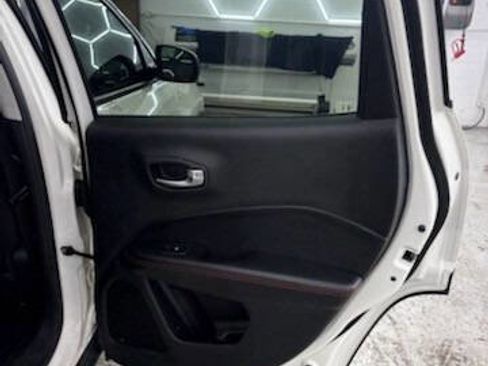 Used 2019 Jeep Compass Trailhawk image 21