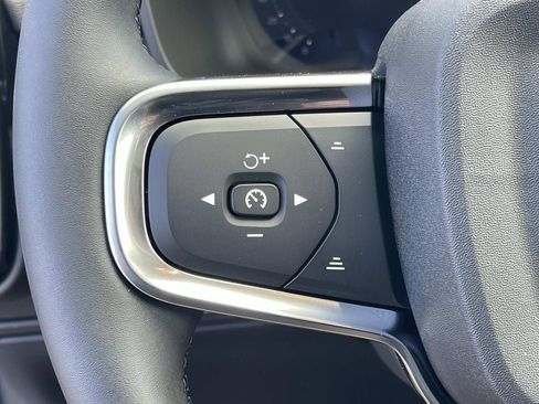 New 2026 Volvo XC40 B5 Core w/ Climate Package image 34