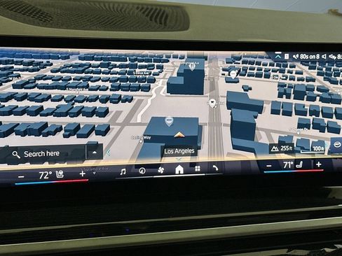 Used 2024 BMW X7 xDrive40i w/ Executive Package image 25