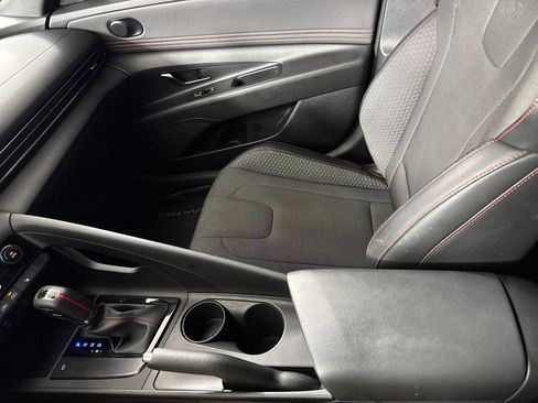 Certified 2023 Hyundai Elantra N Line image 19